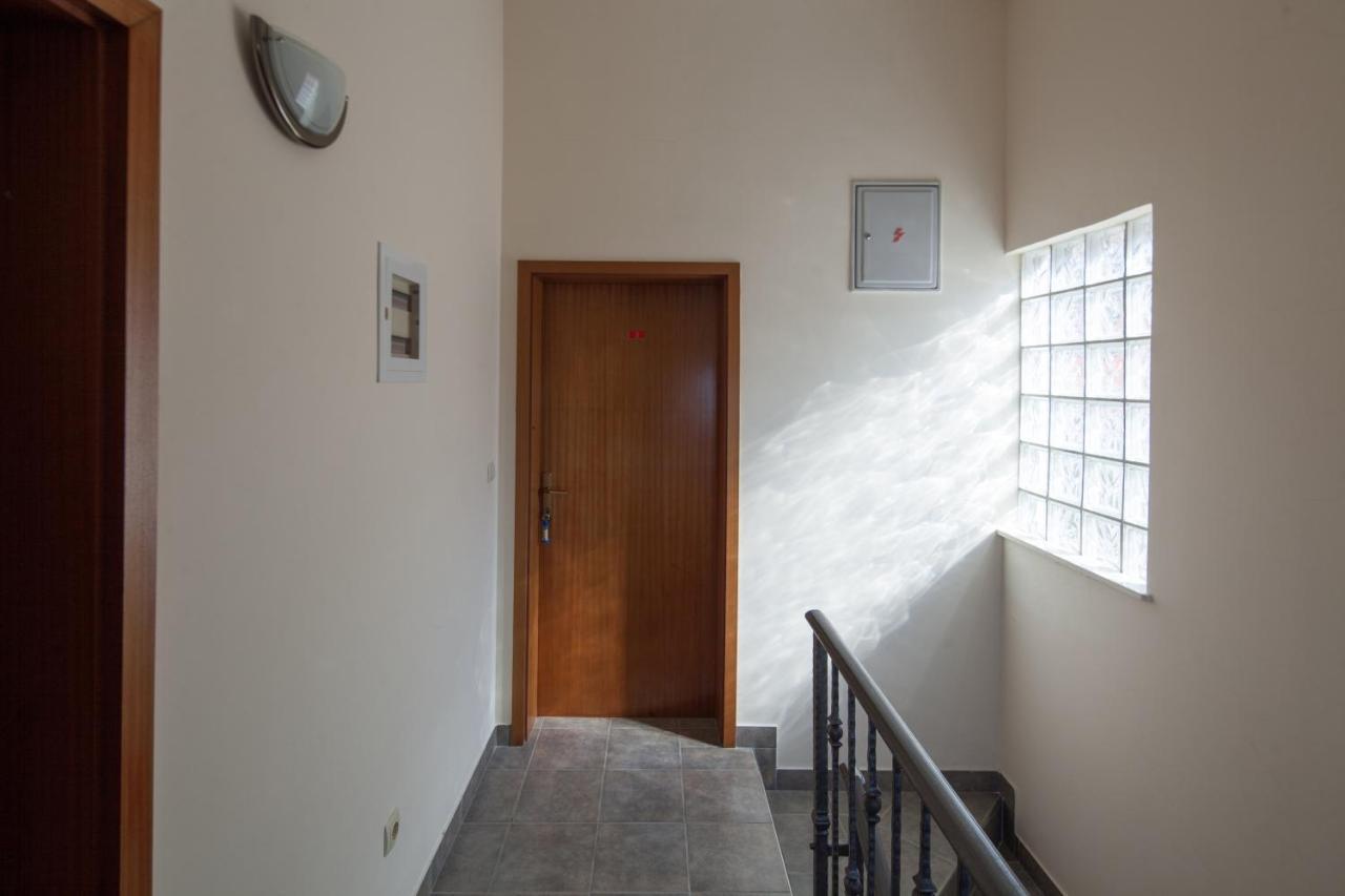 Apartments By The Sea Bilo, Primosten - 4191 Esterno foto